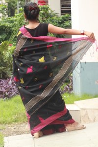 BLACK HANDWOVEN ART RESHAM SAREE