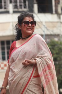 LIGHT GREY COTTON HANDWOVEN SAREE WITH RED BORDER